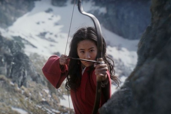 This image has an empty alt attribute; its file name is mulan-live-action-vs.-animated-which-disney-movie-version-is-better.jpg